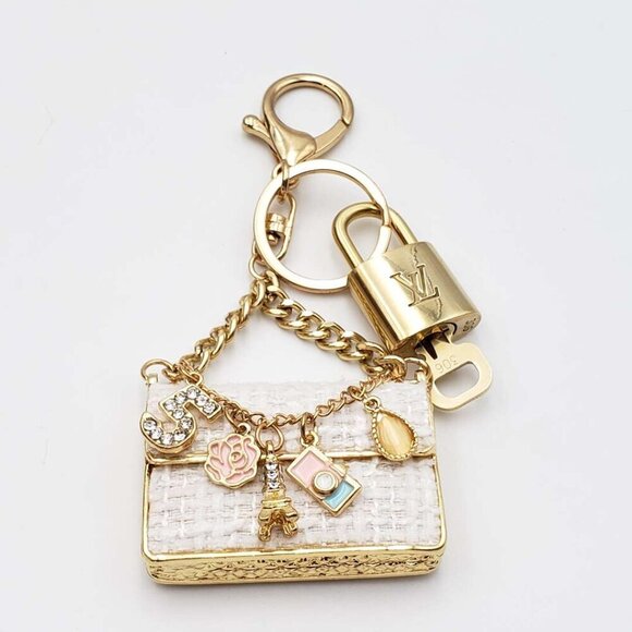 100% Auth Louis Vuitton Lock & Key with unbranded Bagcharm, Keycharm, Keychain - Picture 1 of 8